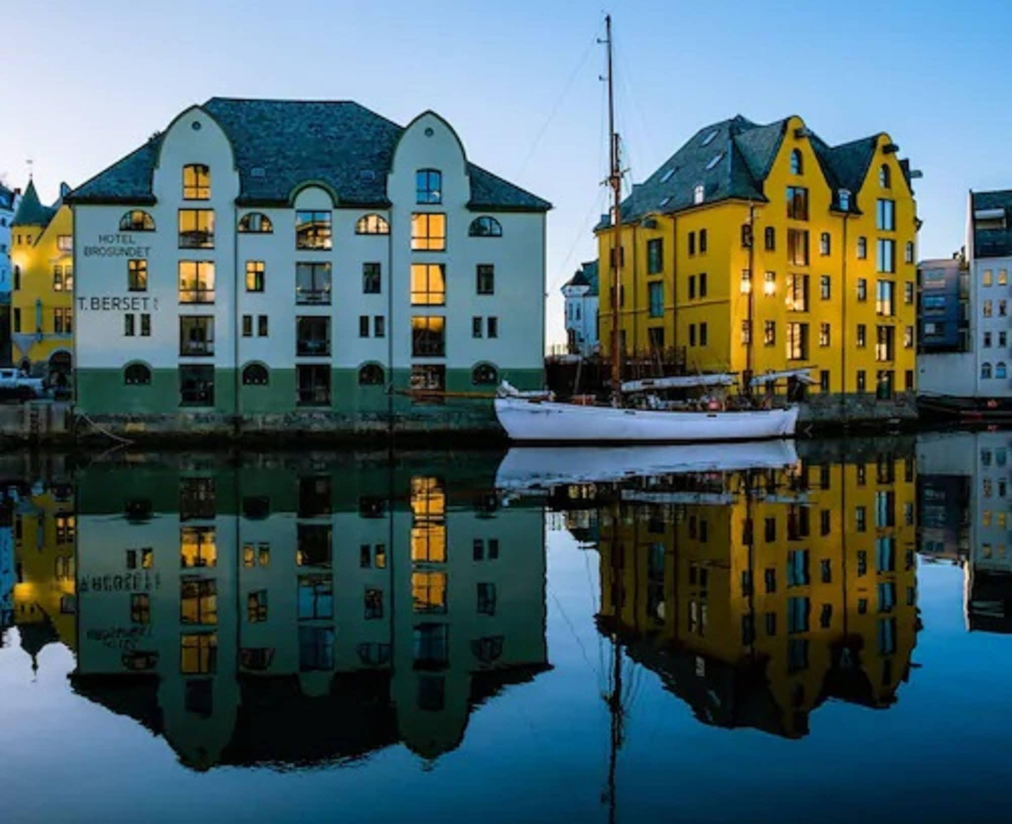 Clarion Collection Hotel Bryggen 올레순 외부 사진