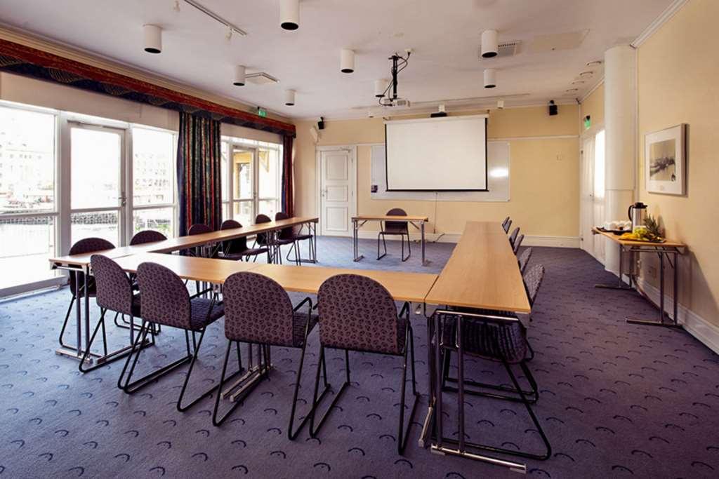 Clarion Collection Hotel Bryggen 올레순 시설 사진